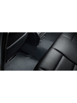 Резиновые ковры с высоким бортом в салон для Toyota Fortuner II (2015-н.в.)